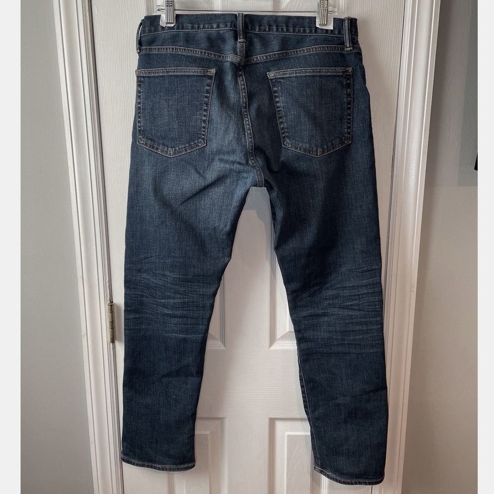 Gap Athletic Taper Mens Jeans 32x30 Dark Tinted Stretch Denim Indigo Faded - Picture 5 of 13
